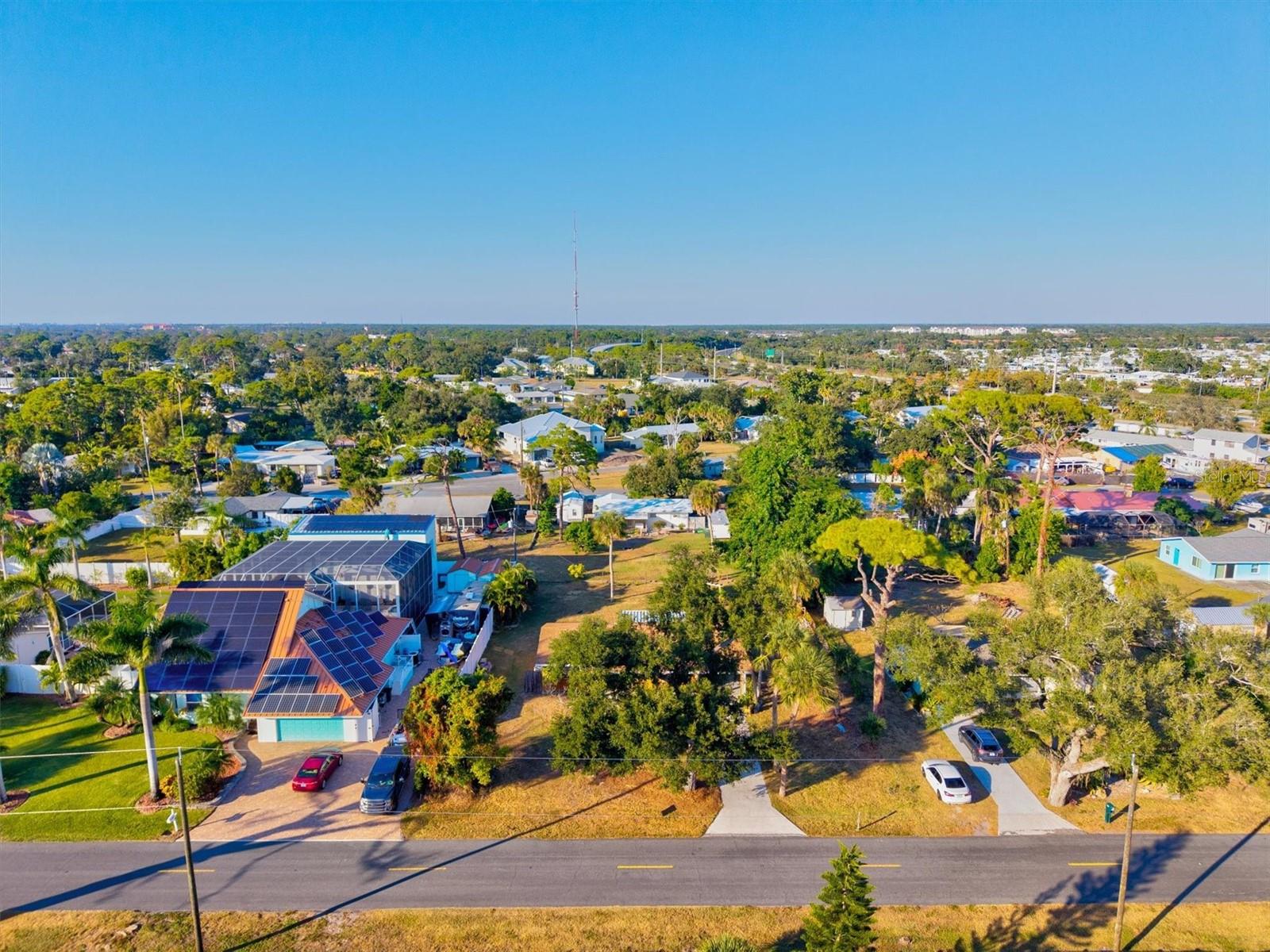 LAUREL VILLA - Residential