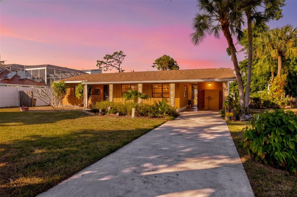 Photo of 148 Roberts Road, Nokomis, FL 34275 (MLS # A4672812)