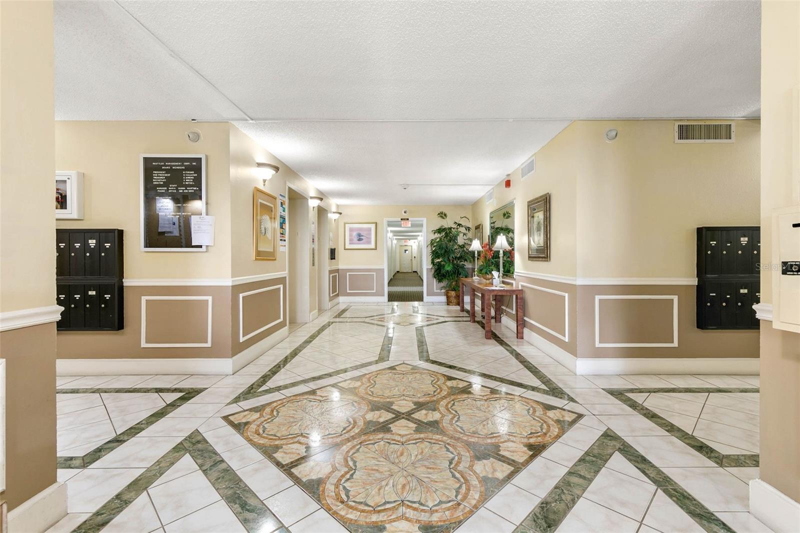 NAUTILUS CONDO - Residential