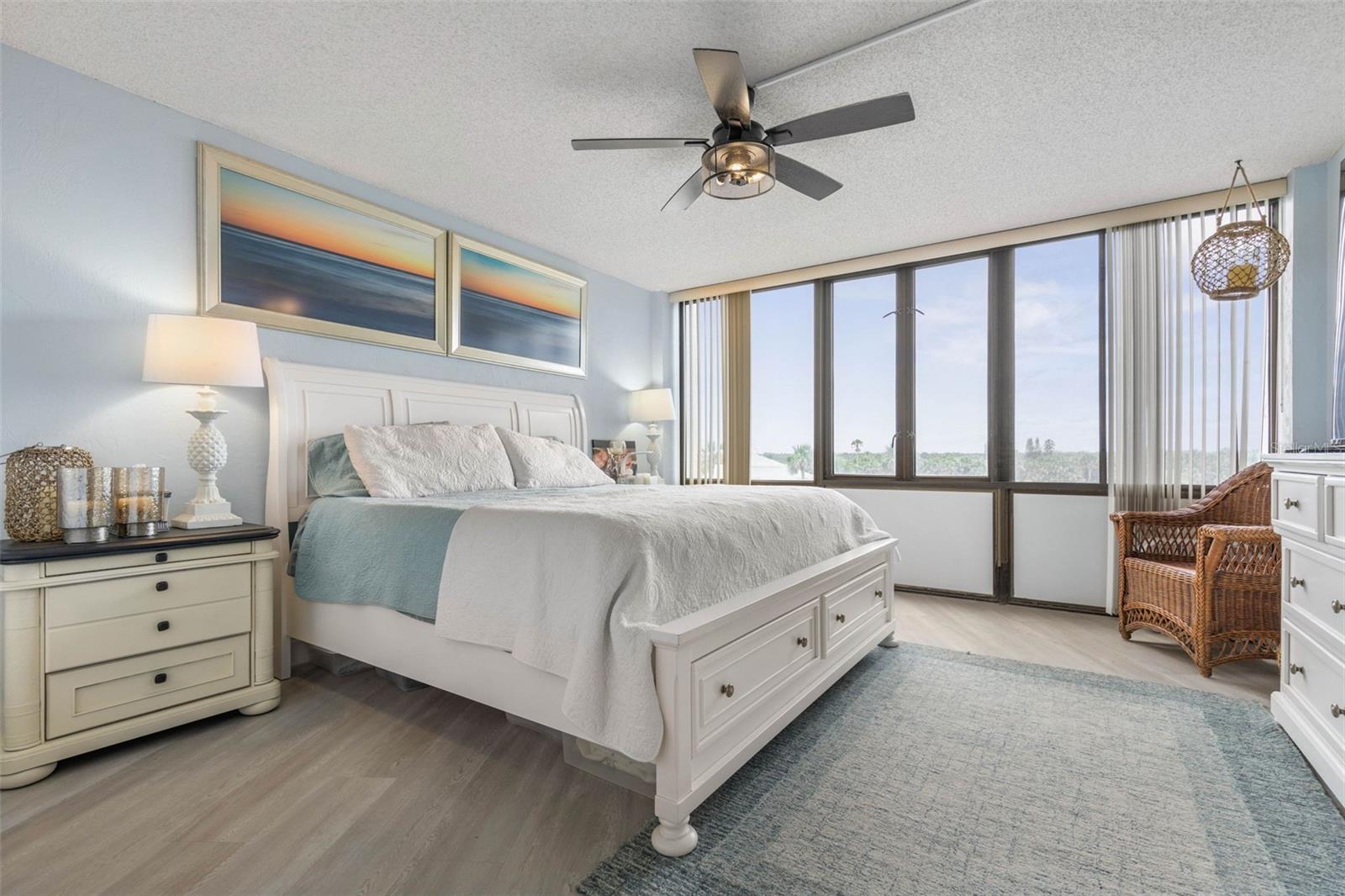 NAUTILUS CONDO - Residential