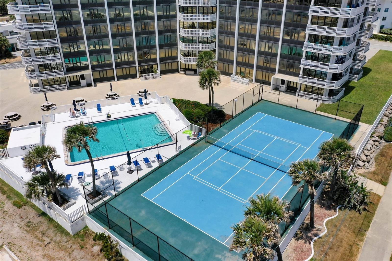 NAUTILUS CONDO - Residential