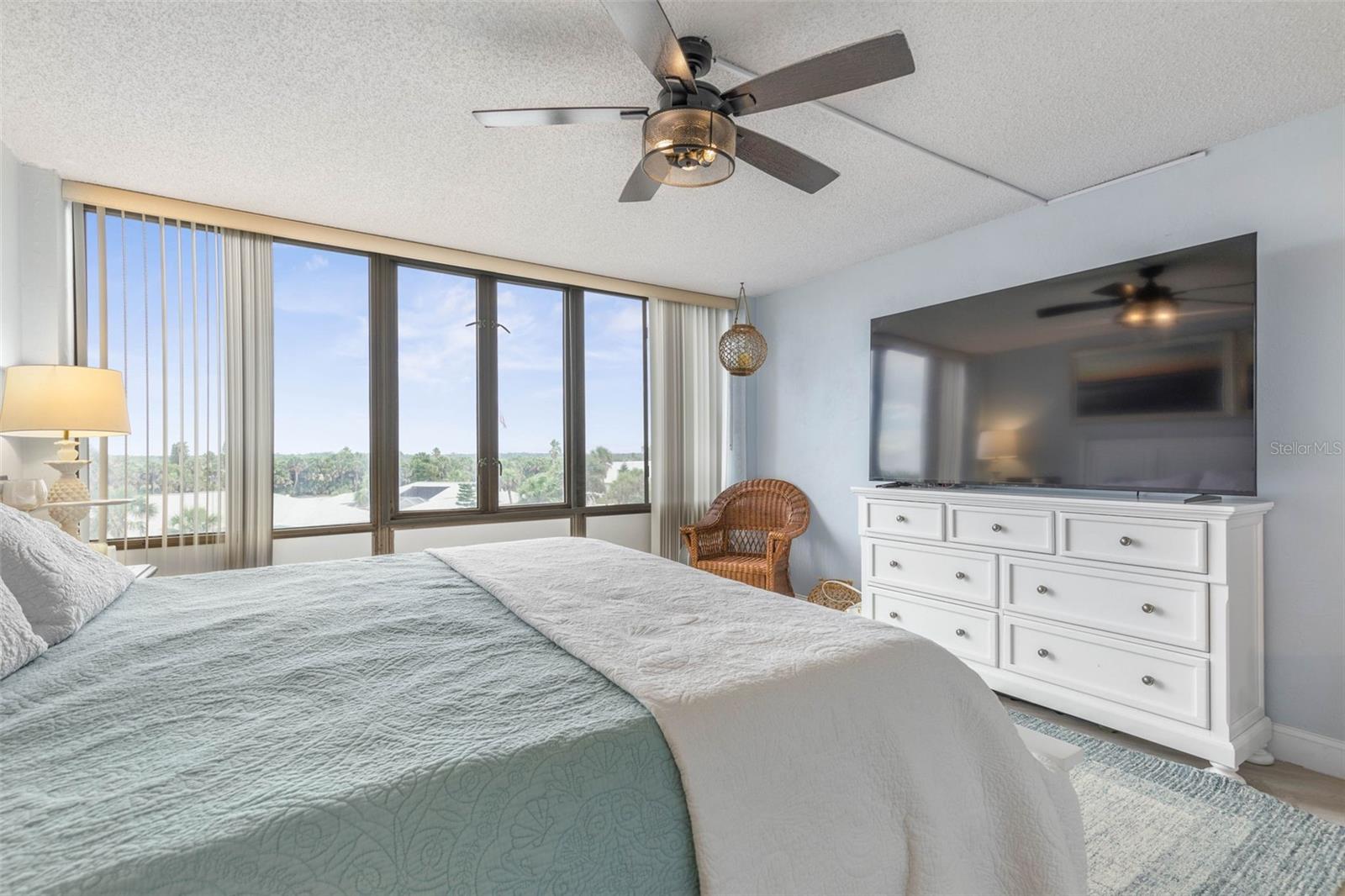 NAUTILUS CONDO - Residential