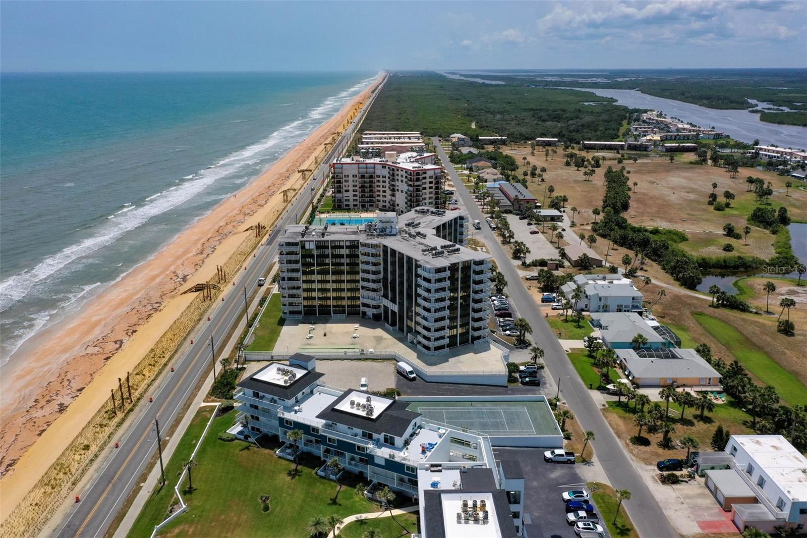 NAUTILUS CONDO - Residential