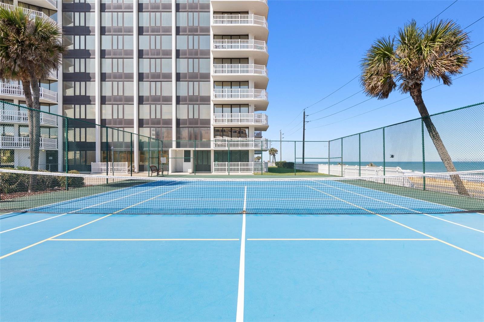 NAUTILUS CONDO - Residential