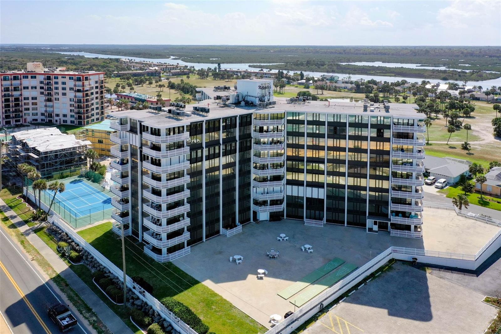 NAUTILUS CONDO - Residential
