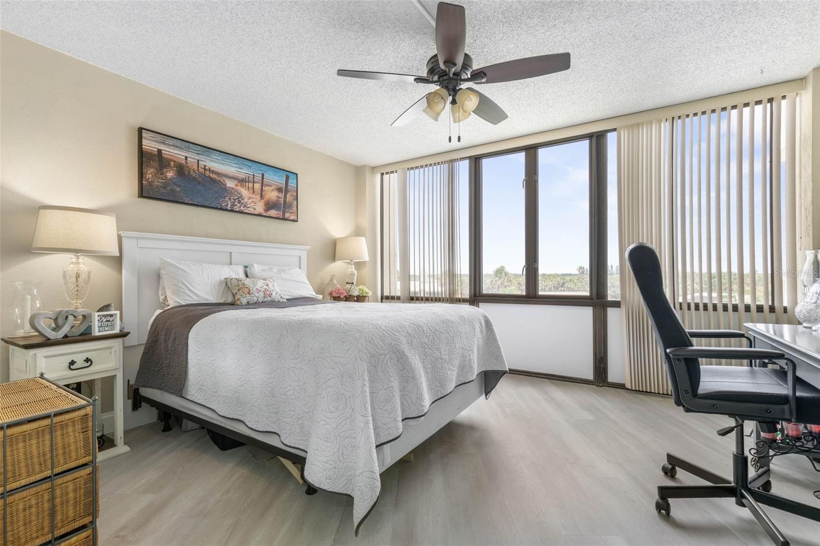 NAUTILUS CONDO - Residential