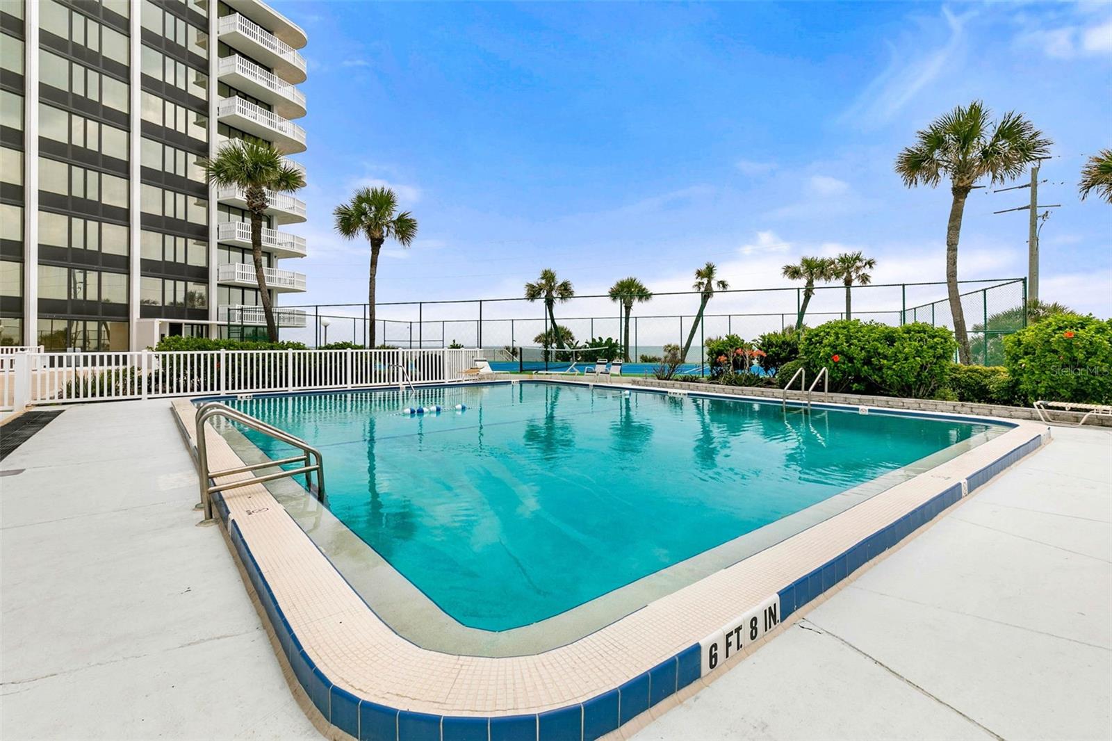 NAUTILUS CONDO - Residential