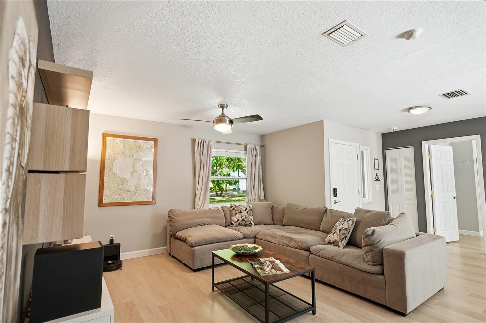 COUNTRY PLACE UNIT 5 - Residential