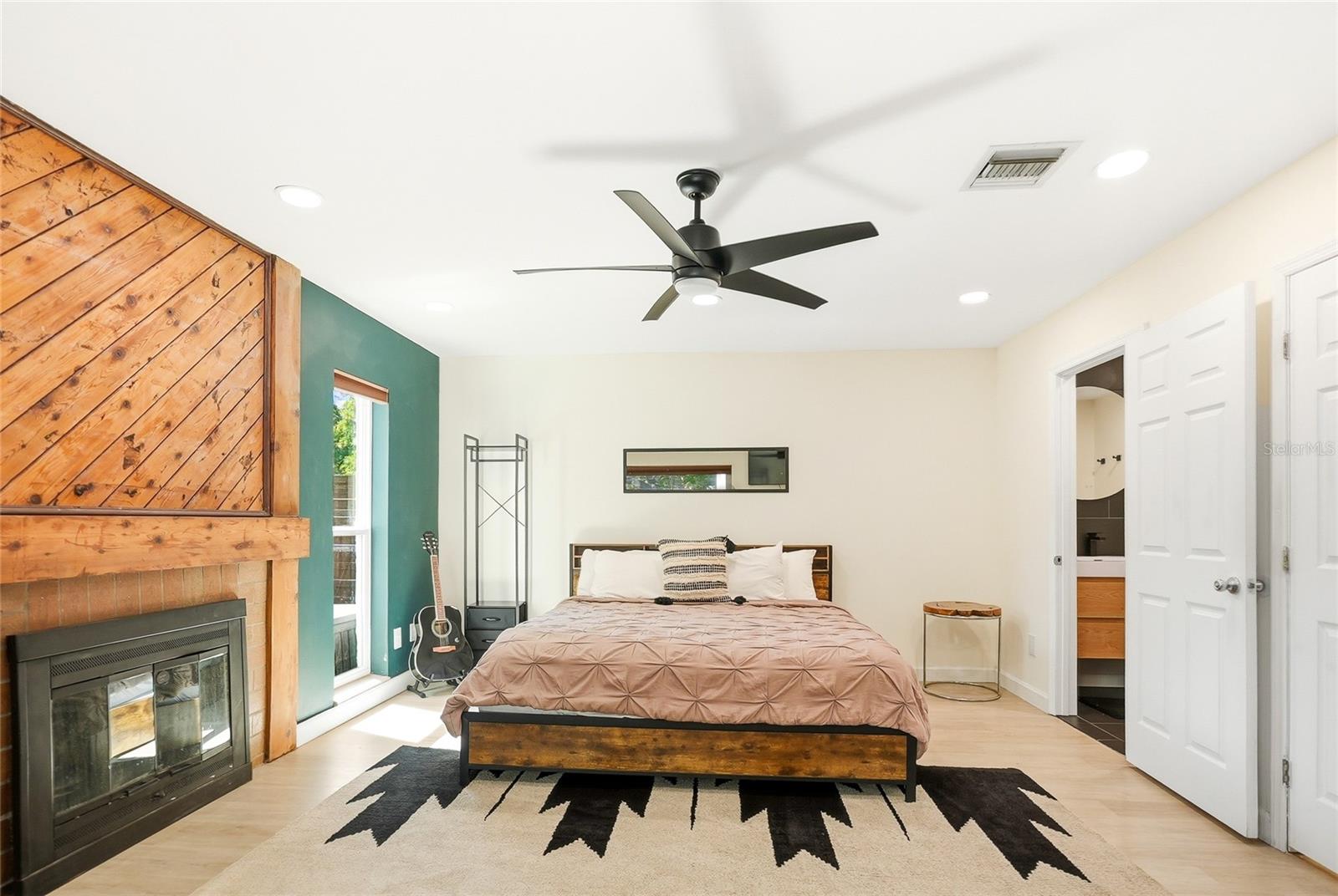 COUNTRY PLACE UNIT 5 - Residential