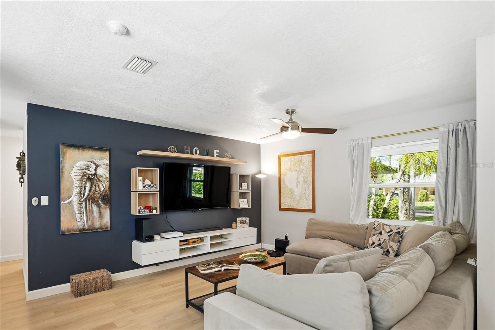 COUNTRY PLACE UNIT 5 - Residential