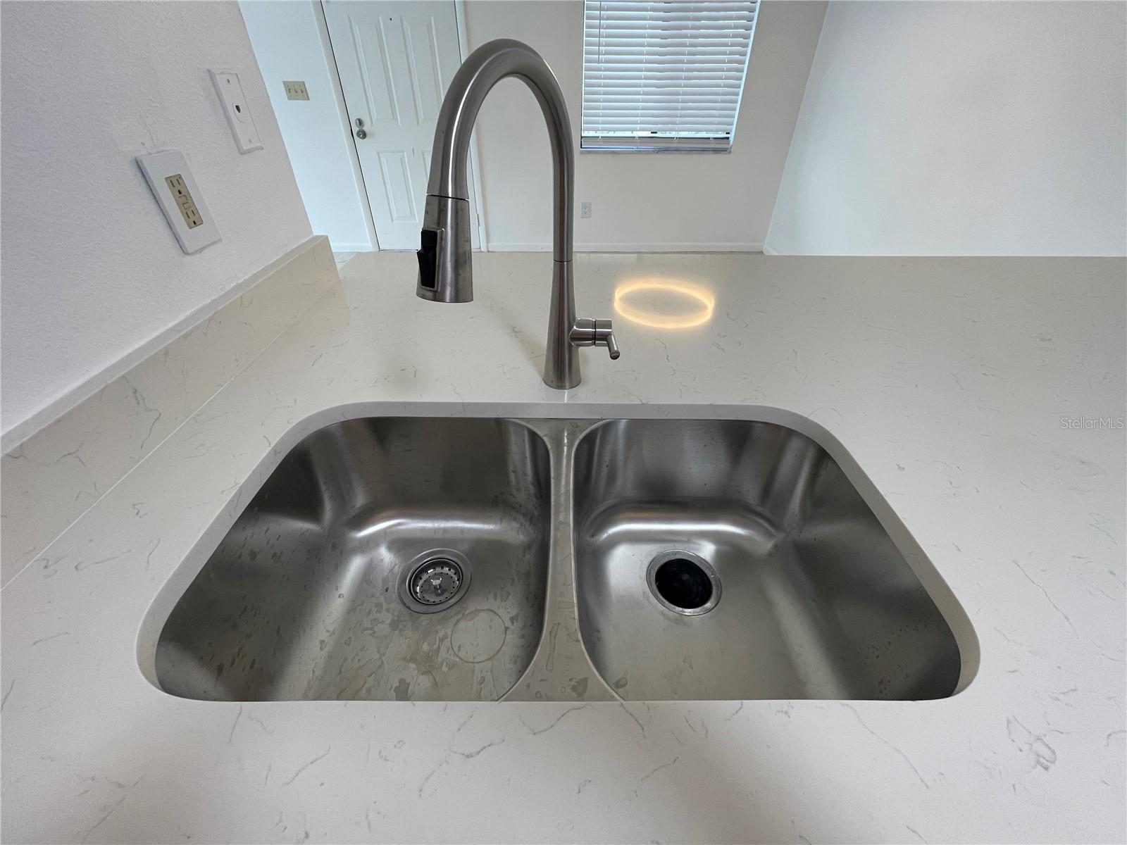 PARK EAST CONDO - Residential Lease