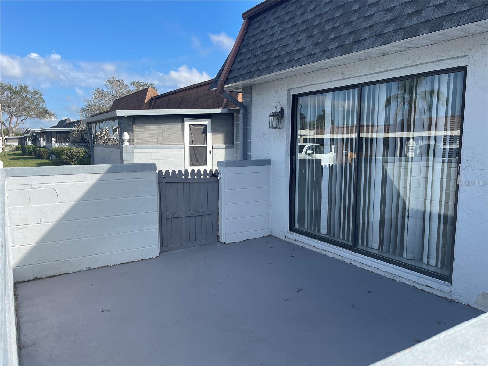 PARK EAST CONDO - Residential Lease