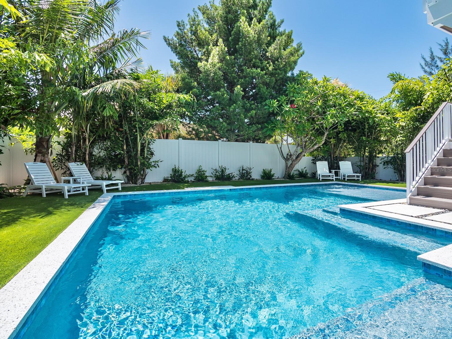 SHORE ACRES FOURTH ADD - Residential