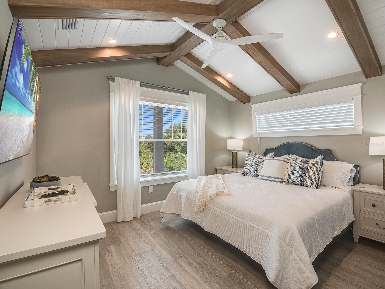 SHORE ACRES FOURTH ADD - Residential