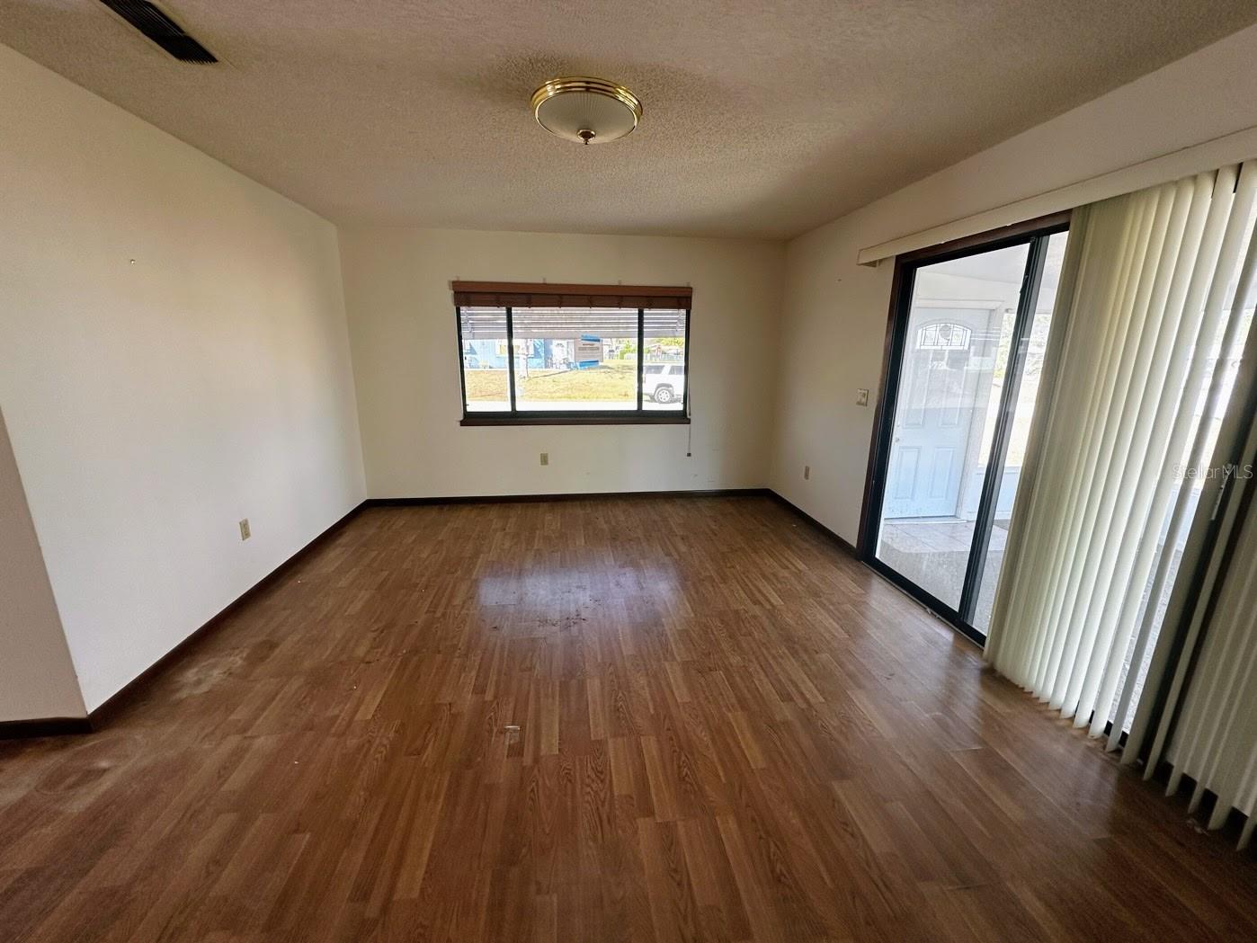 PINE RUN ESTATE - Residential