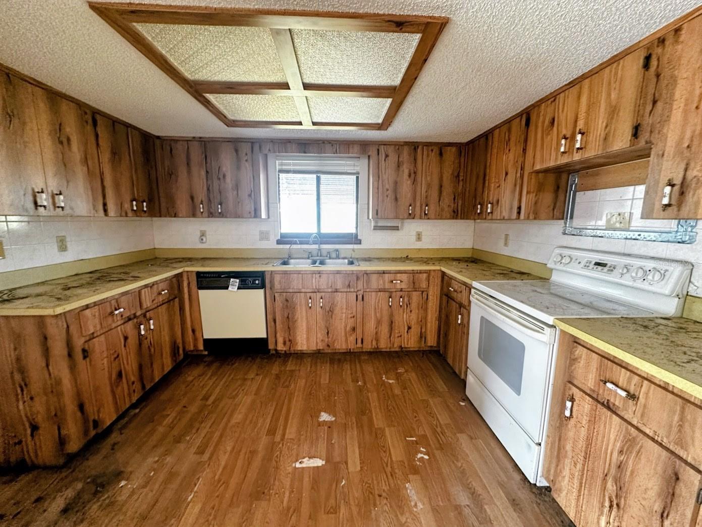 PINE RUN ESTATE - Residential