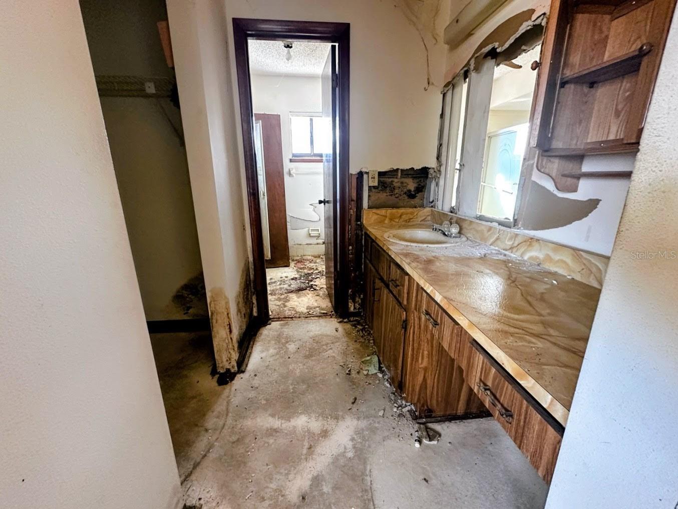 PINE RUN ESTATE - Residential