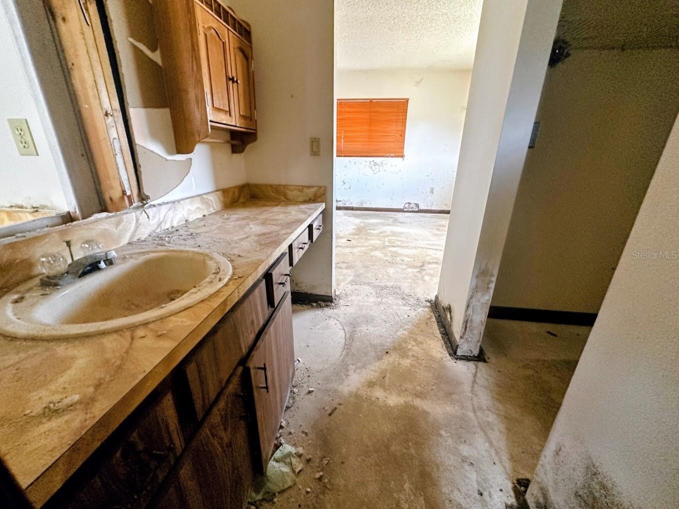 PINE RUN ESTATE - Residential