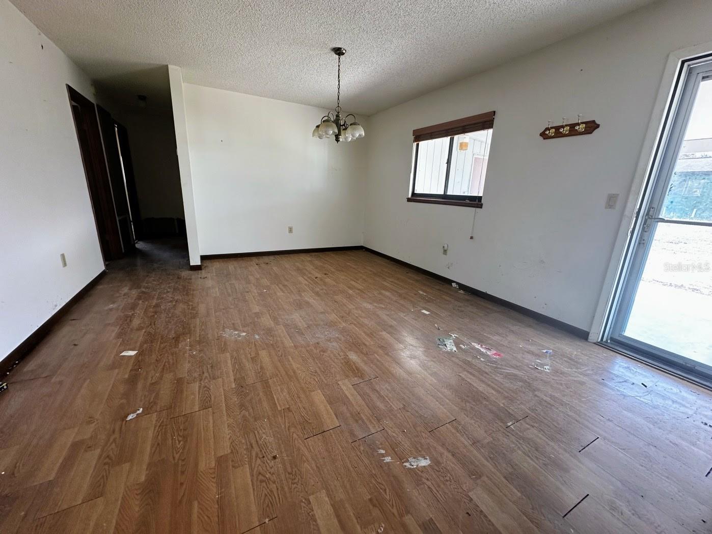 PINE RUN ESTATE - Residential