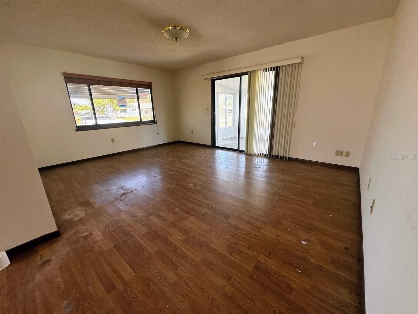 PINE RUN ESTATE - Residential