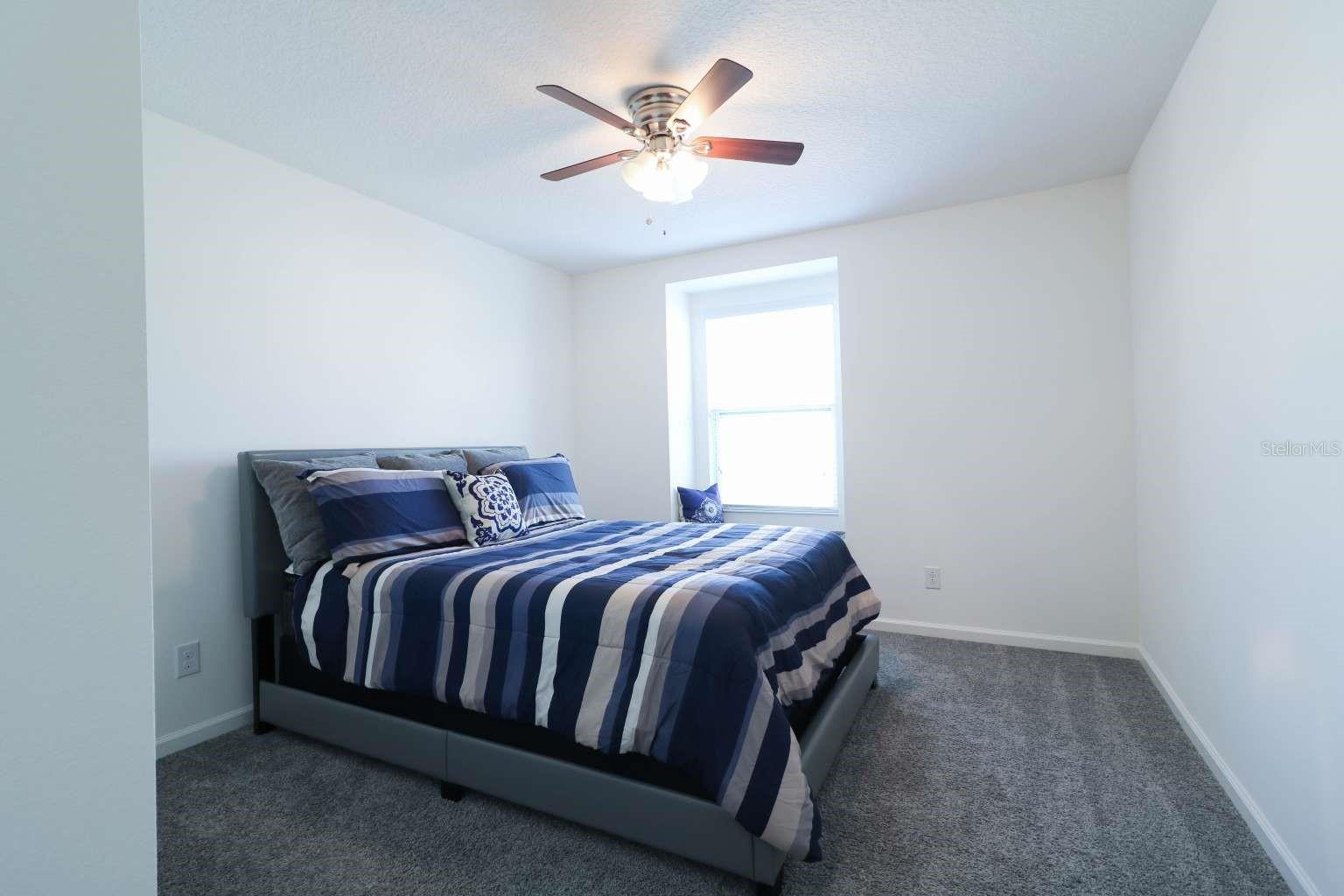 SUMMERLAKE GRVS - Residential