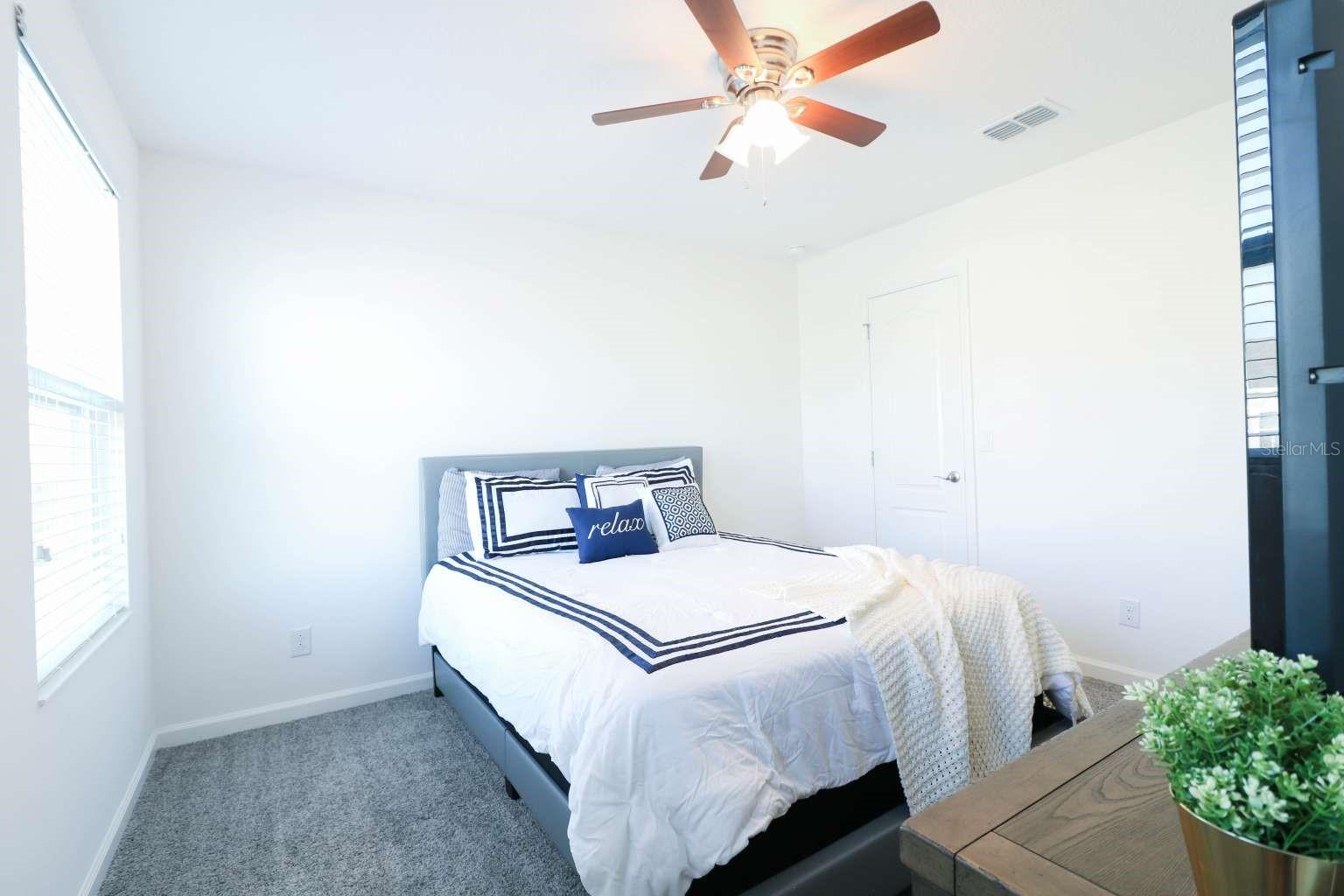 SUMMERLAKE GRVS - Residential