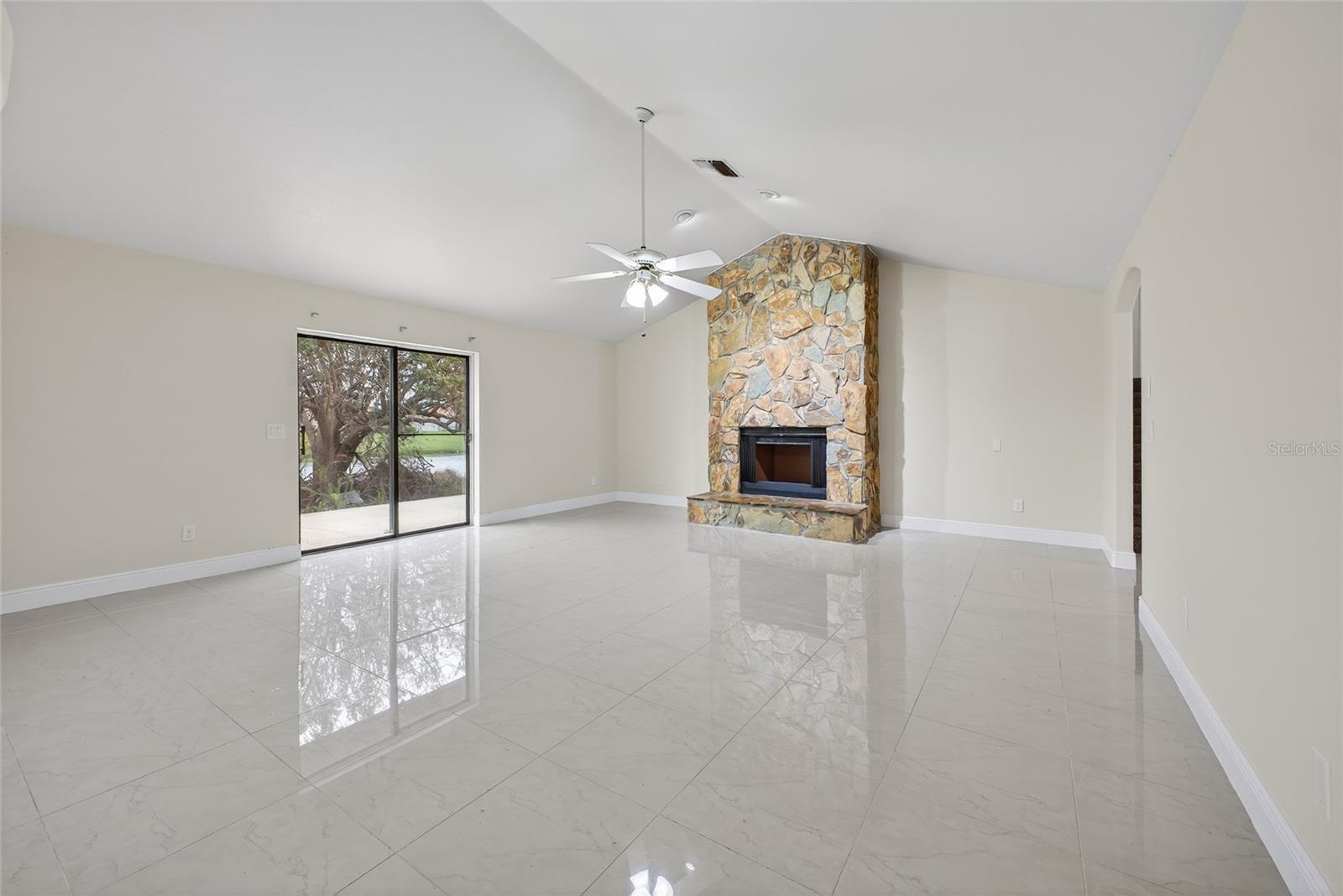 POINCIANA RE-PLAT PT NBRHD 01 VILLAGE 03 - Residential