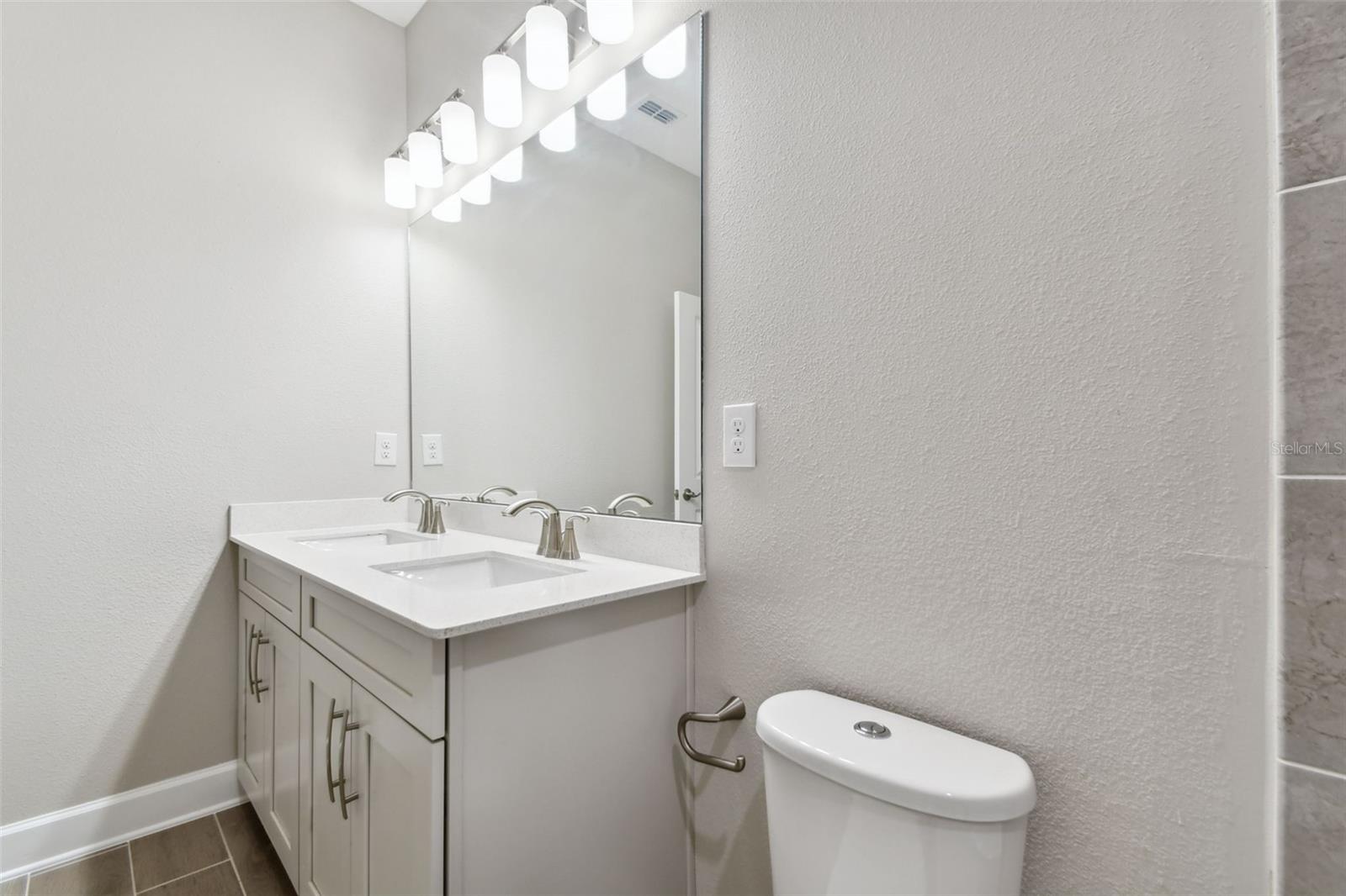 VENICE WOODLANDS PH 2B - Residential
