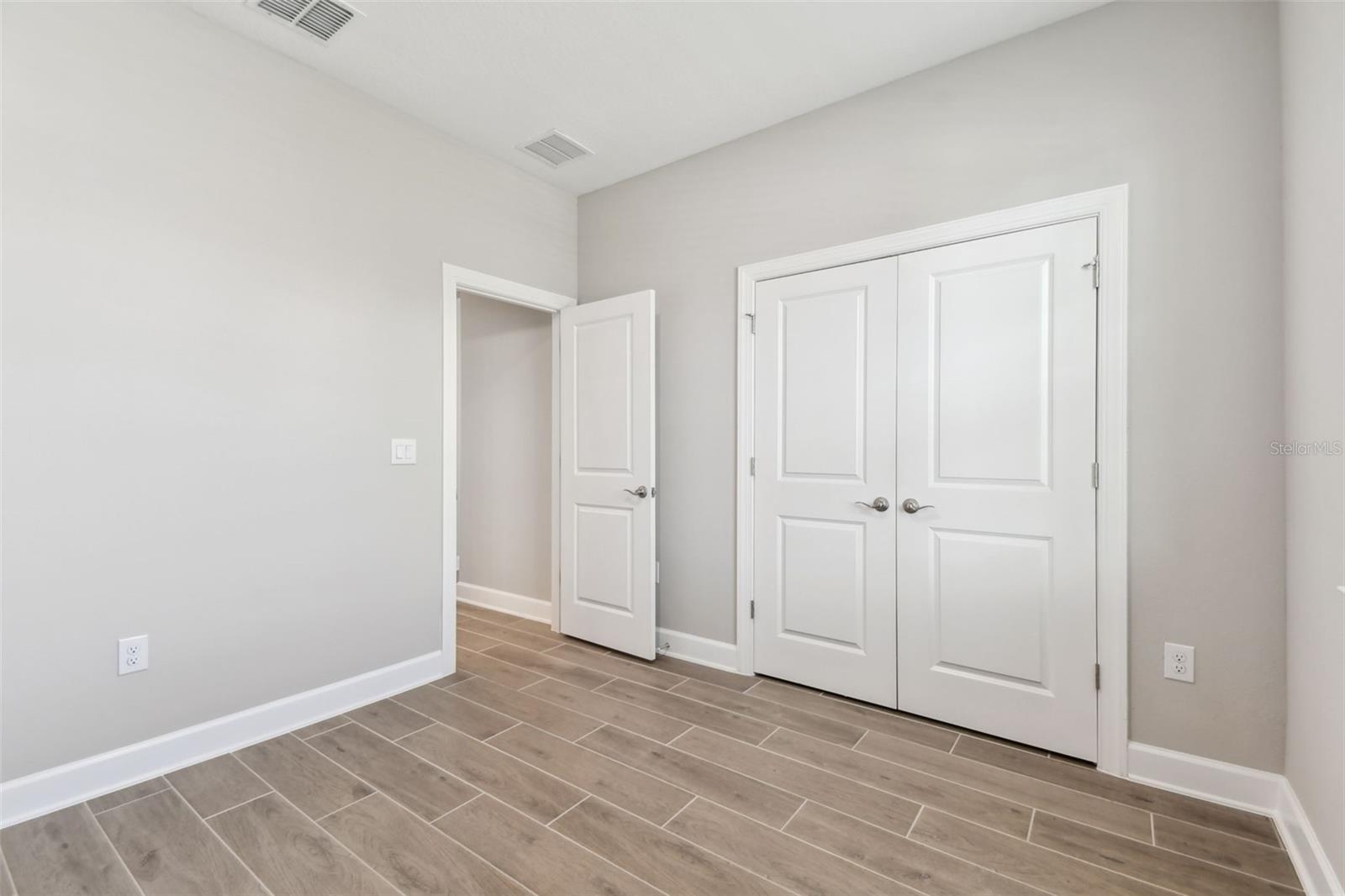 VENICE WOODLANDS PH 2B - Residential