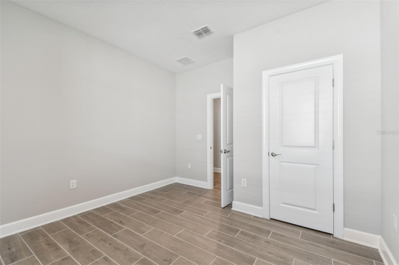 VENICE WOODLANDS PH 2B - Residential
