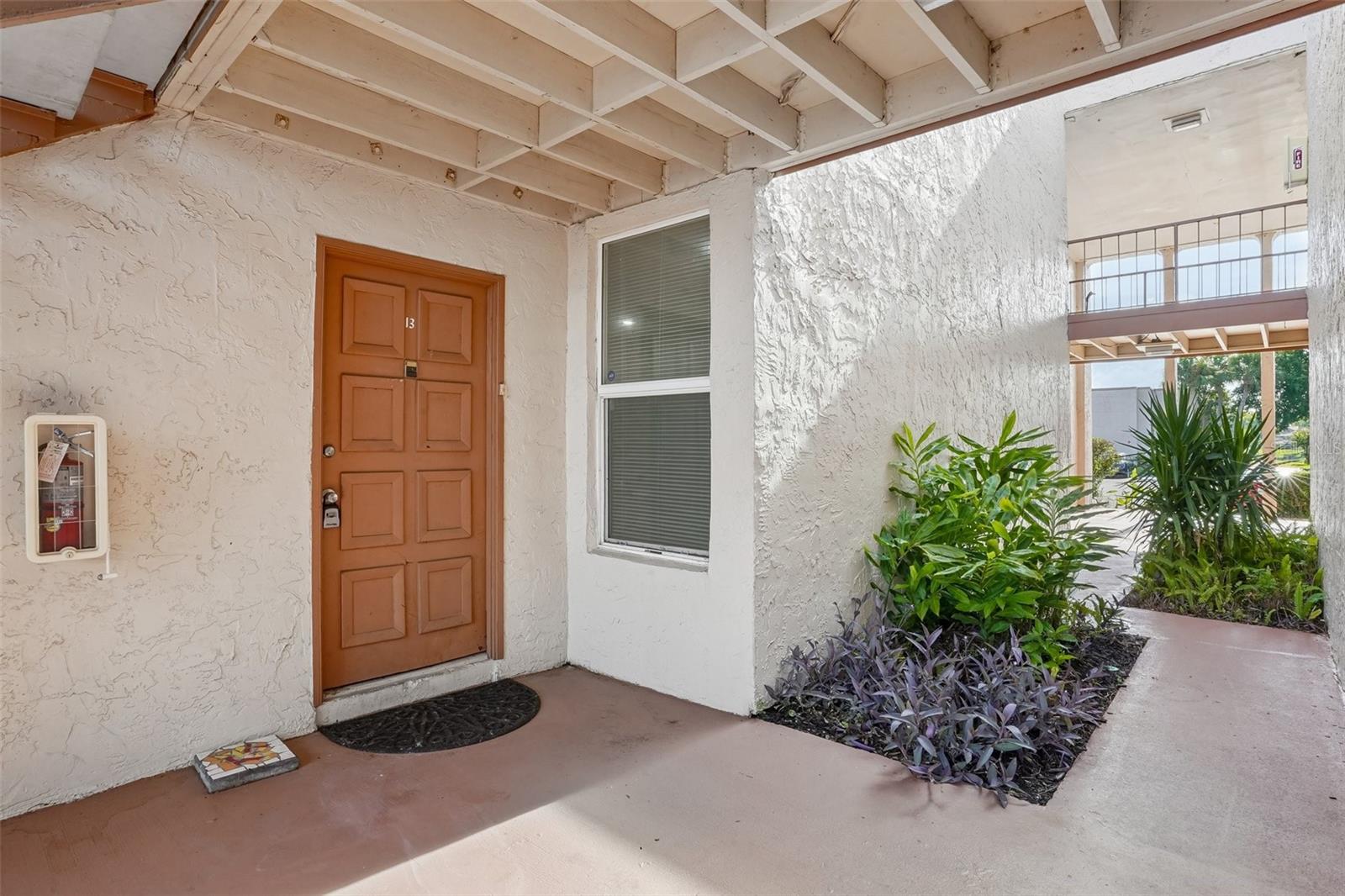 546 ORANGE DRIVE 13