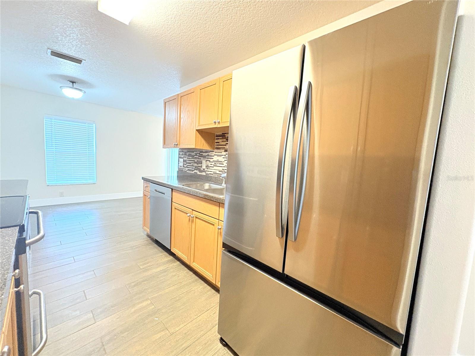 NORTH OAKS ESTATES - Residential Lease