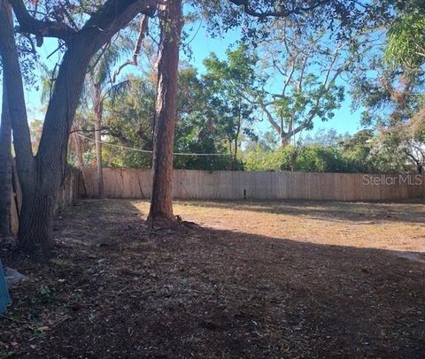 1958 BOUGAINVILLEA STREET SARASOTA FL 34239