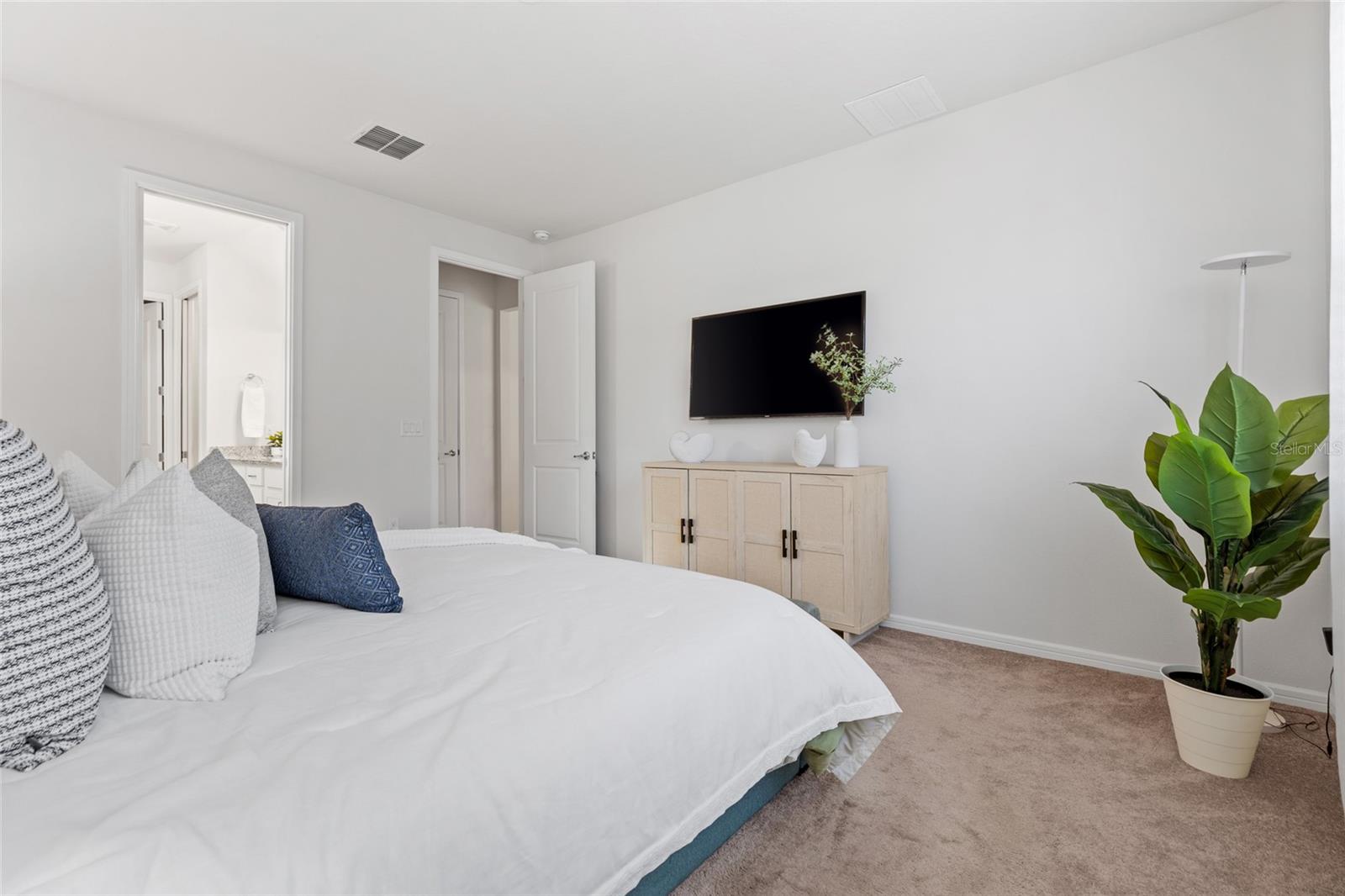 OAKS OF PASCO - Residential