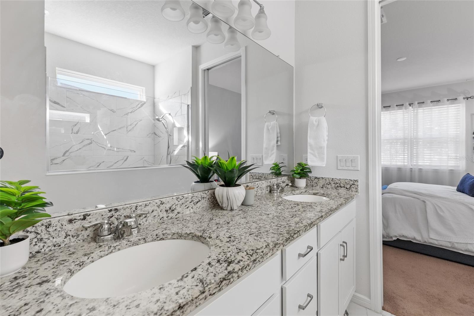 OAKS OF PASCO - Residential