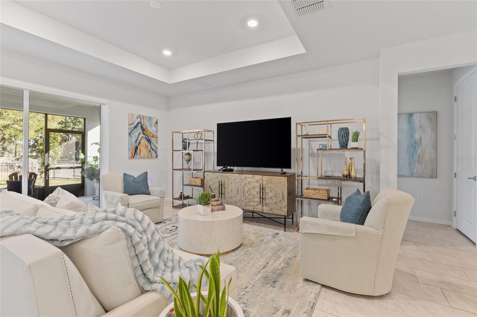 OAKS OF PASCO - Residential