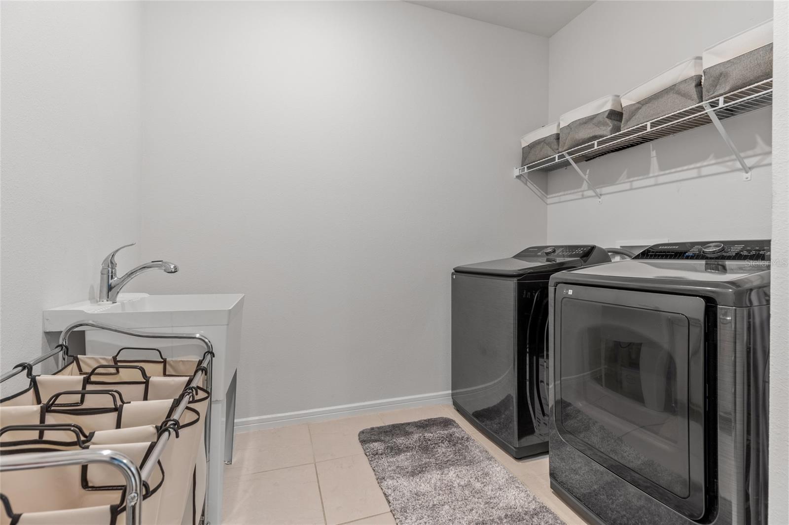 OAKS OF PASCO - Residential