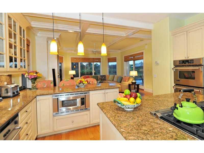 LIGHTHOUSE POINT - Residential