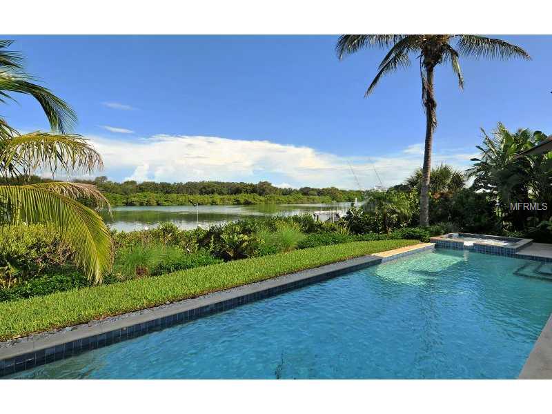 LIGHTHOUSE POINT - Residential