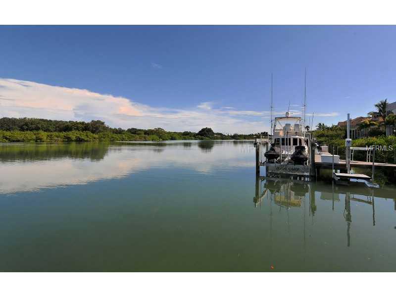 LIGHTHOUSE POINT - Residential