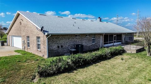 A home in LAKE ALFRED