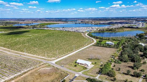 A home in LAKE ALFRED