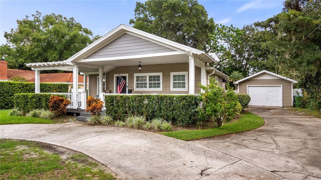 Photo of 208 Brewer Avenue, Winter Park, FL 32789 (MLS # O6330008)