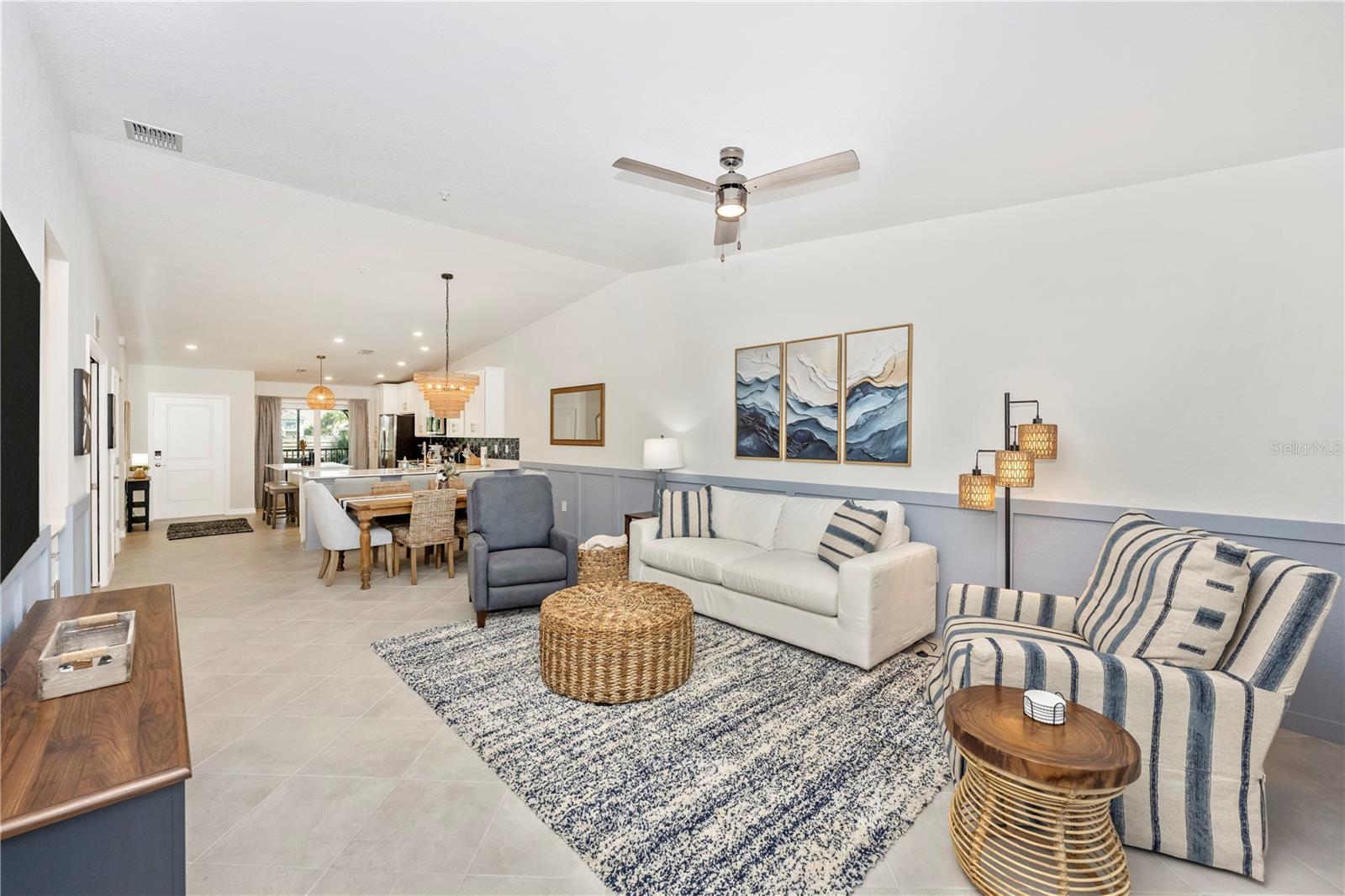 WELLEN PARK GOLF & COUNTRY CLUB - Residential Lease