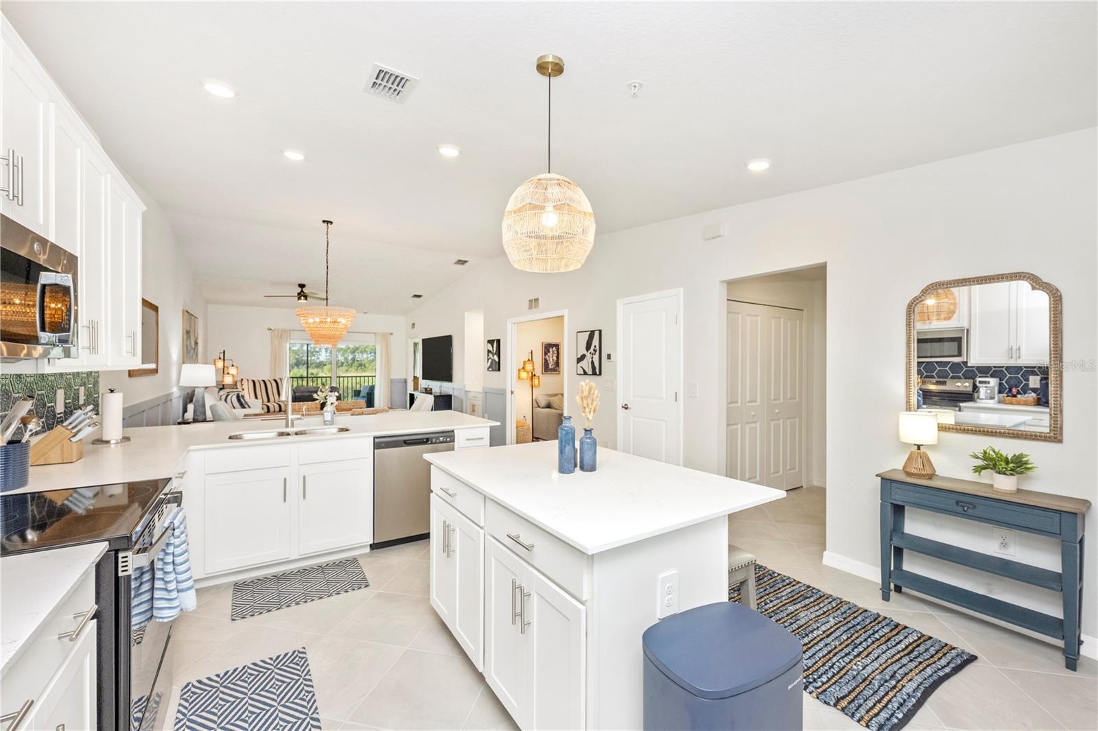 WELLEN PARK GOLF & COUNTRY CLUB - Residential Lease