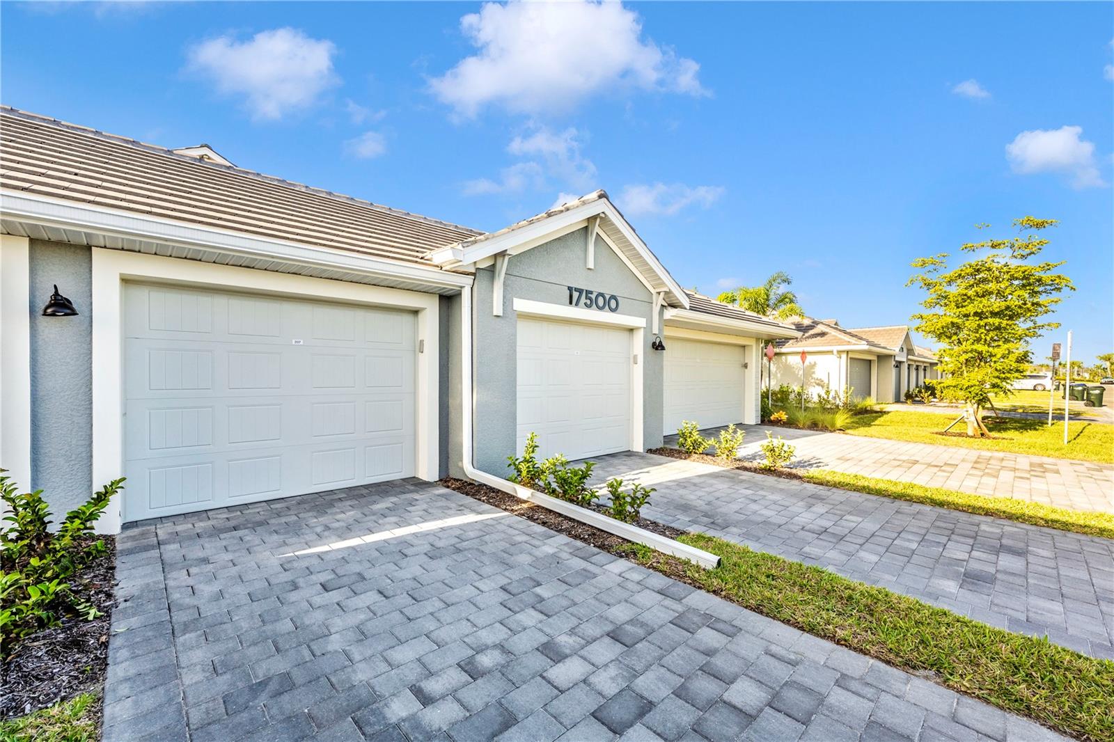 WELLEN PARK GOLF & COUNTRY CLUB - Residential Lease