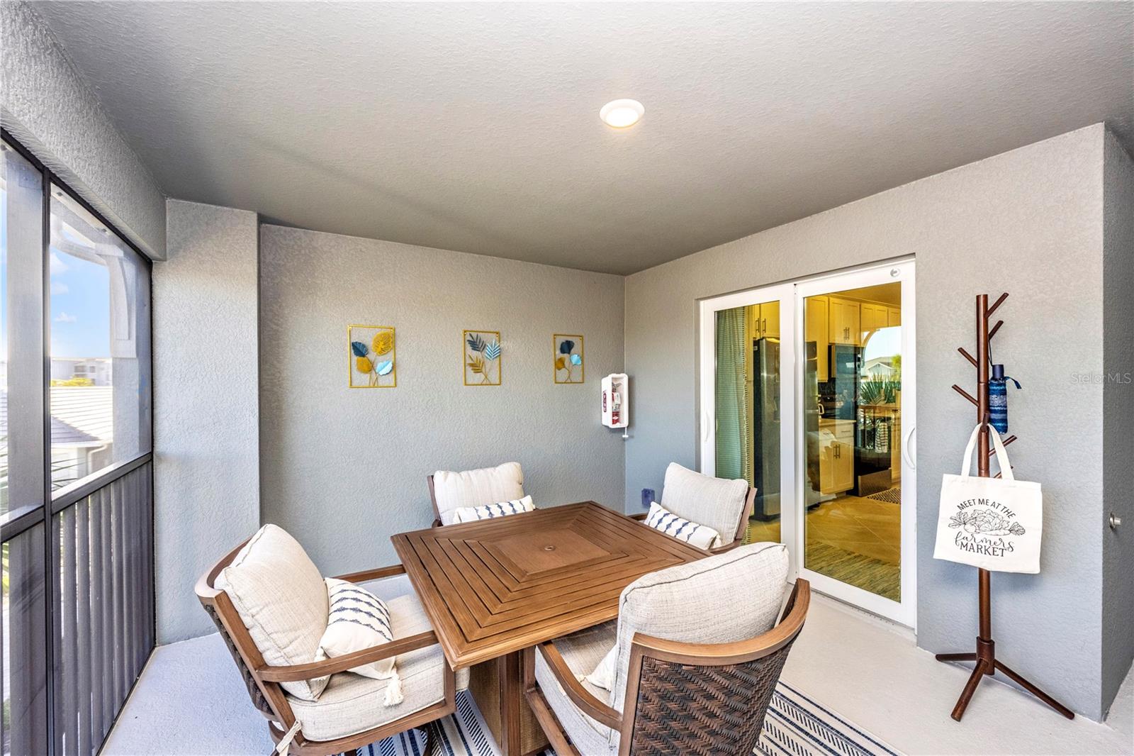 WELLEN PARK GOLF & COUNTRY CLUB - Residential Lease
