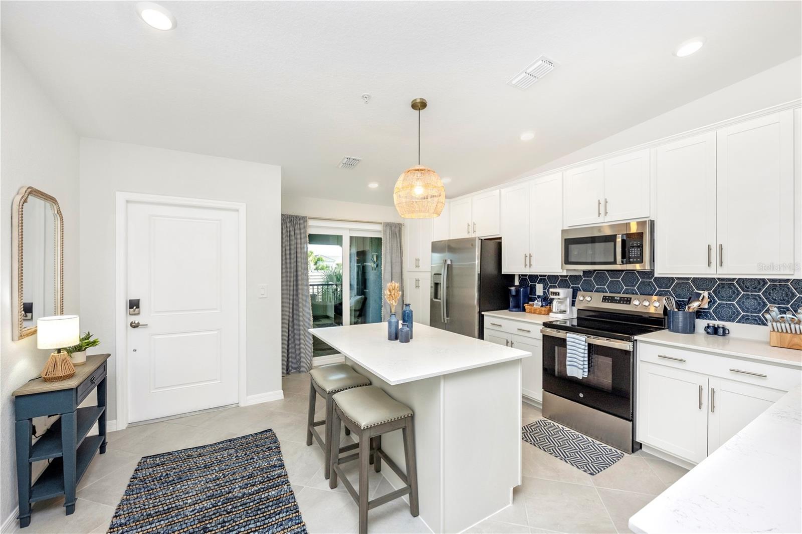 WELLEN PARK GOLF & COUNTRY CLUB - Residential Lease