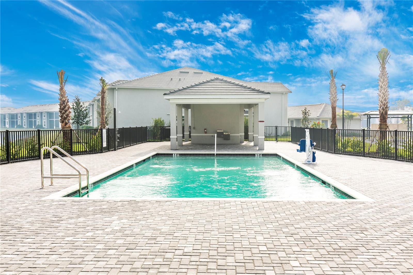 WELLEN PARK GOLF & COUNTRY CLUB - Residential Lease