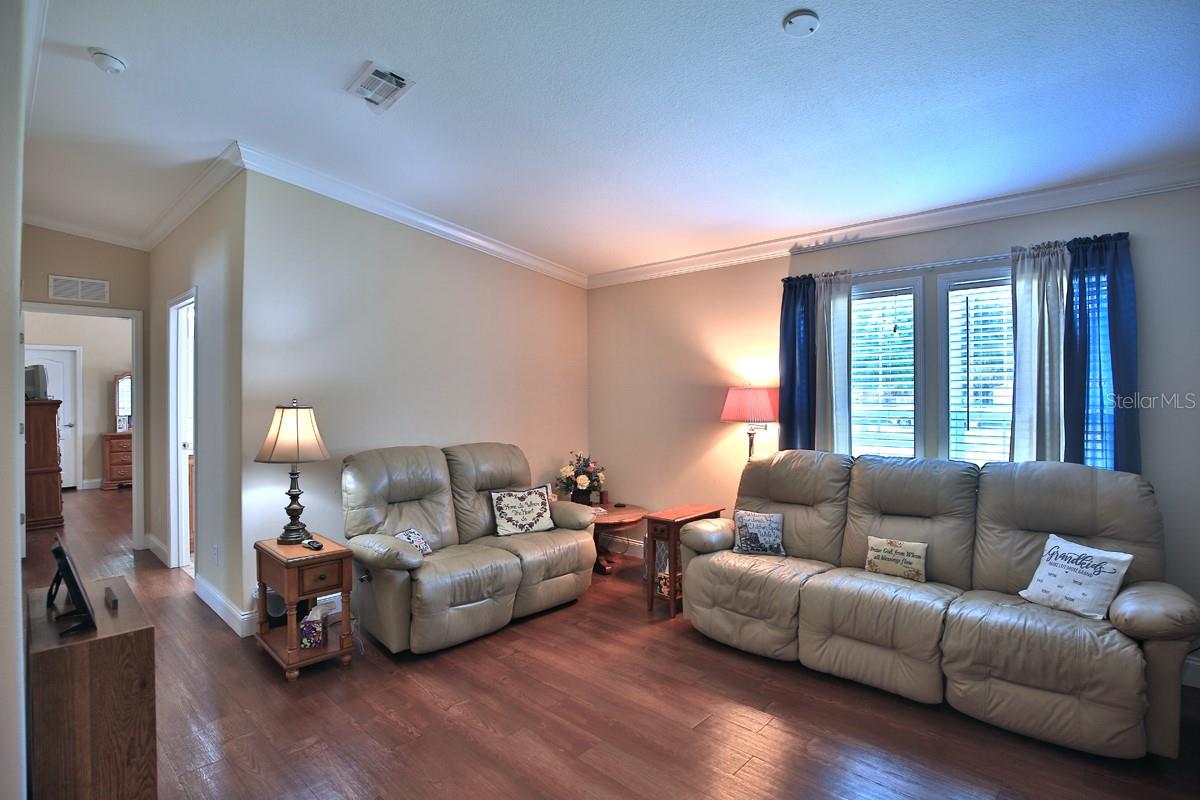 LAKE FAYE - Residential